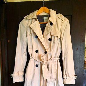 VINTAGE Banana Republic Trench in Ivory